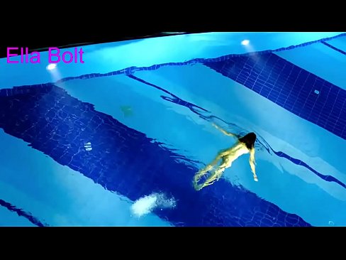 ❤️ Ik kin net ophâlde te sjen, jonge blonde fongen neaken swimmen yn ELLA BOLT resort pool Kwaliteitsseks by porno fy.porn-impact.ru ️❤